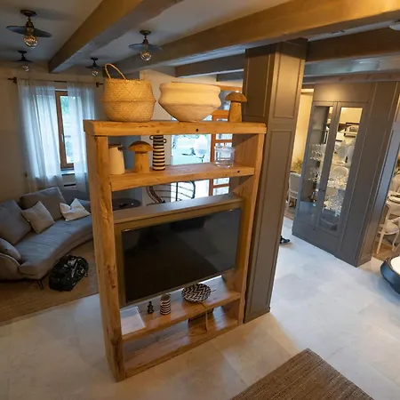 Paradiso Distria With And Heated Pool Villa Kucibreg