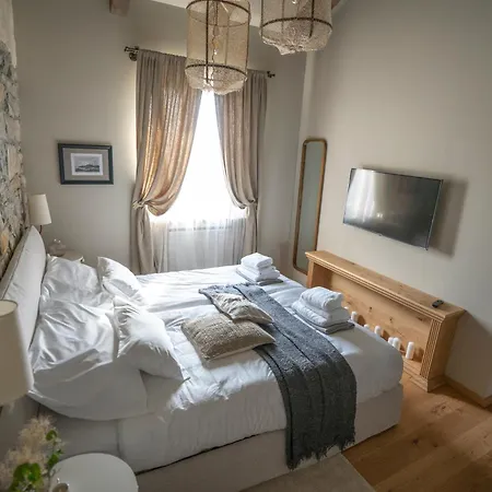 Paradiso Distria With And Heated Pool