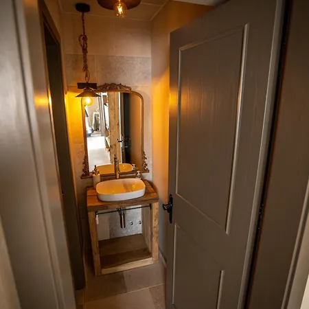 Paradiso Distria With And Heated Pool Kucibreg