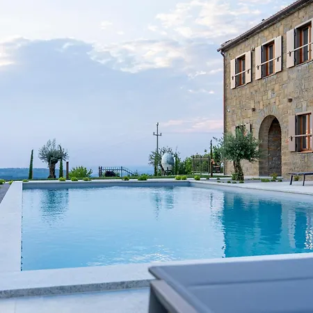 Paradiso Distria With And Heated Pool * Kucibreg