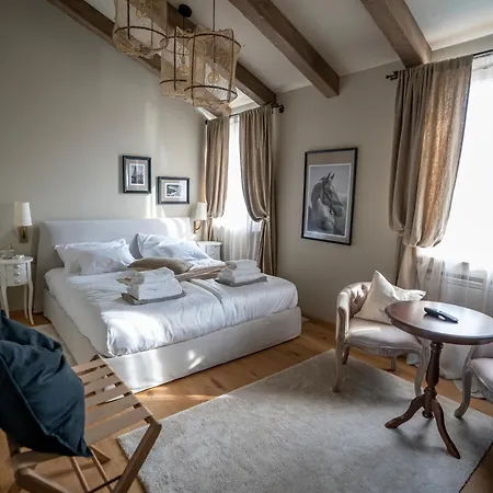 Paradiso Distria With And Heated Pool Βίλα Kucibreg