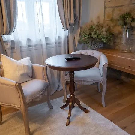 Paradiso Distria With And Heated Pool