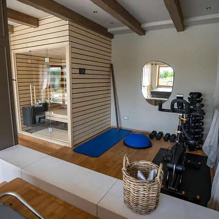 Paradiso Distria With And Heated Pool Βίλα *