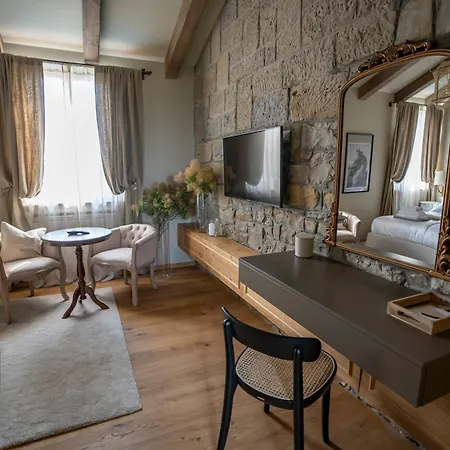 Paradiso Distria With And Heated Pool Βίλα Kucibreg