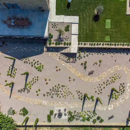 Villa Paradiso Distria With And Heated Pool *