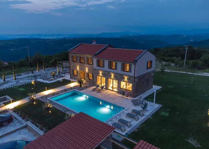Paradiso Distria With And Heated Pool * Kucibreg