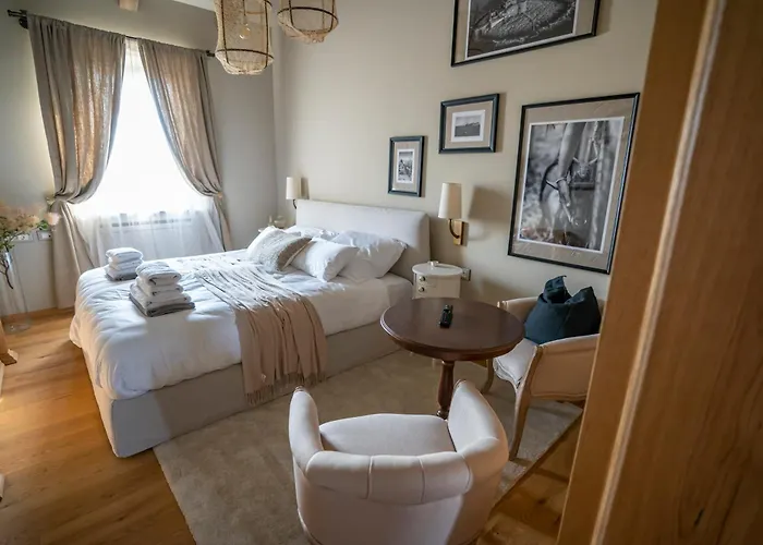 Paradiso Distria With And Heated Pool *