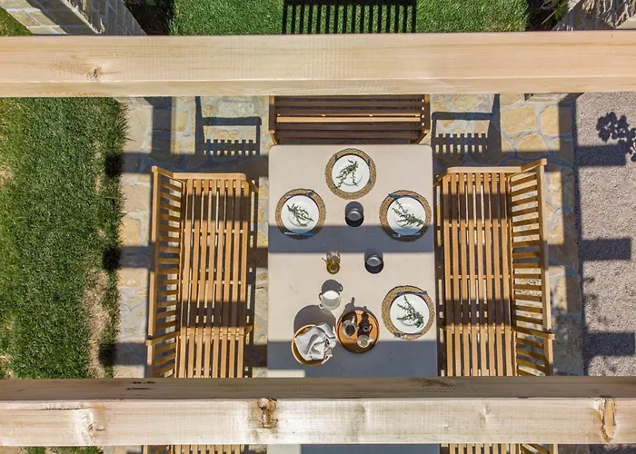 Paradiso Distria With And Heated Pool 빌라