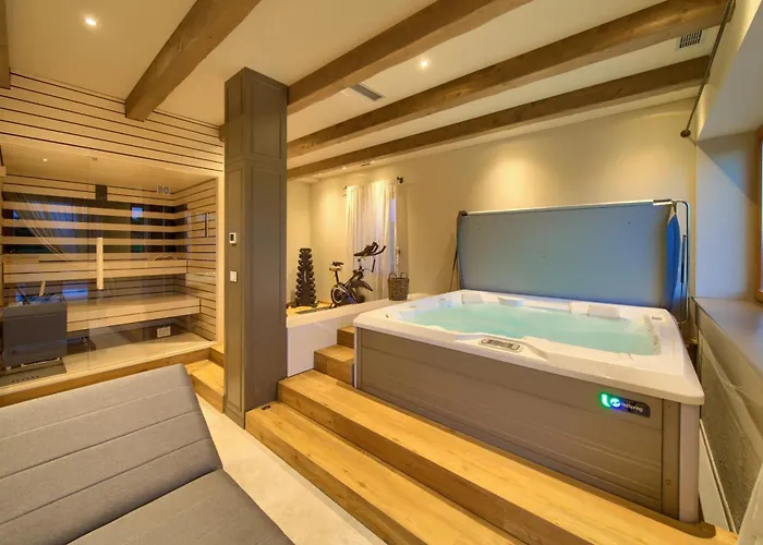 빌라 Paradiso Distria With And Heated Pool *