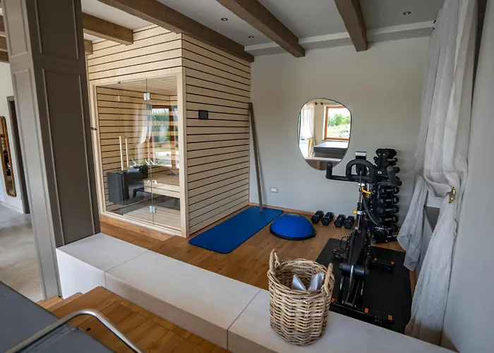 Paradiso Distria With And Heated Pool 빌라 *