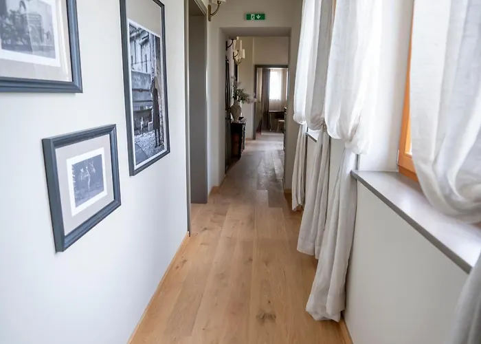 빌라 Paradiso Distria With And Heated Pool