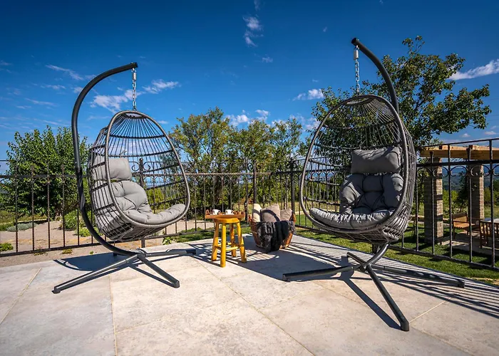 Paradiso Distria With And Heated Pool