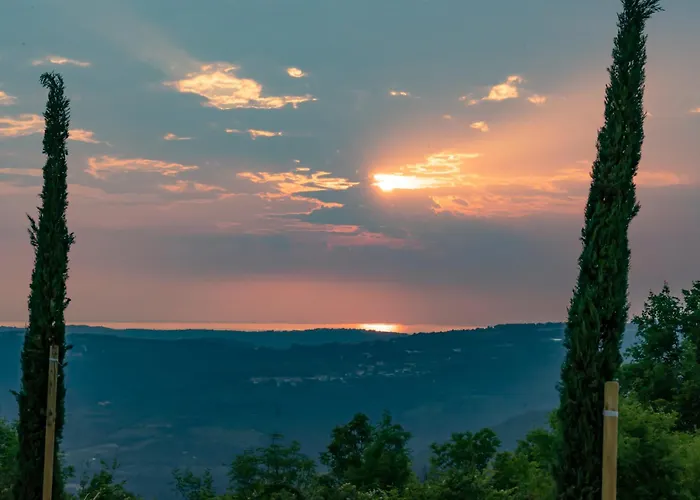 Paradiso Distria With And Heated Pool *