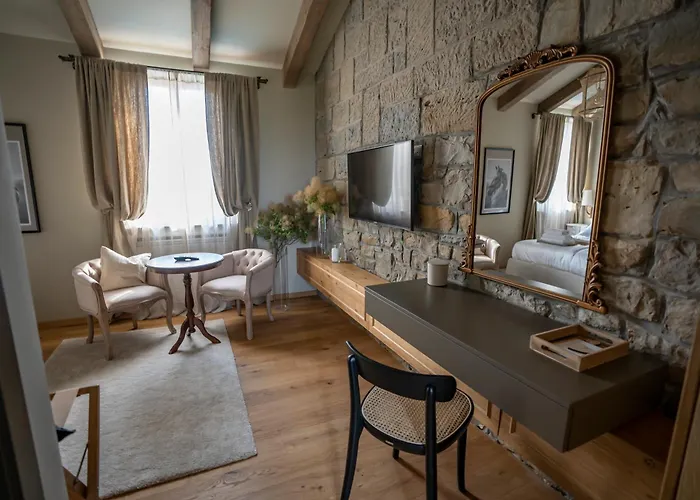 Paradiso Distria With And Heated Pool Villa Kucibreg